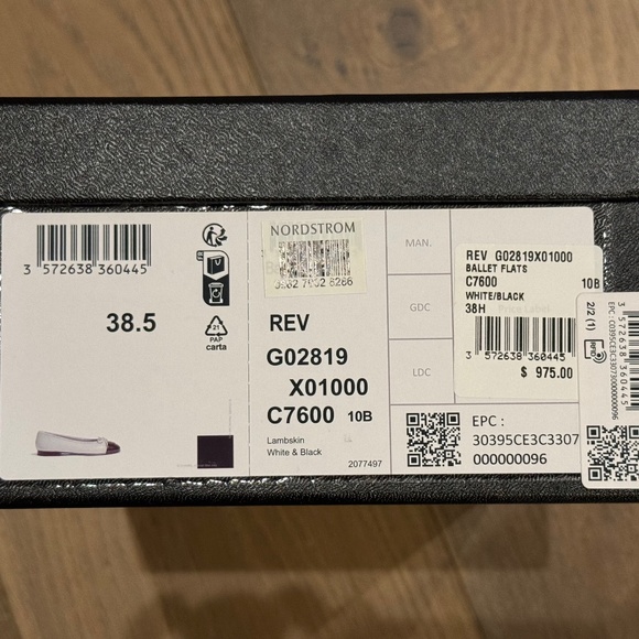 Chanel Ballet Flats - White/Black Size 38.5 - Picture 9 of 9